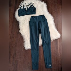 Bundle! Bombshell Set Twist Sports Bra Leggings Peacock Blue XS